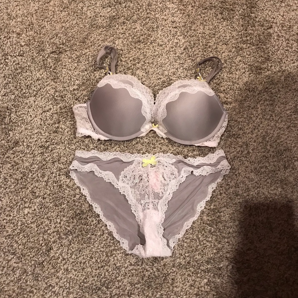 Victoria's Secret Panty & Bra Set